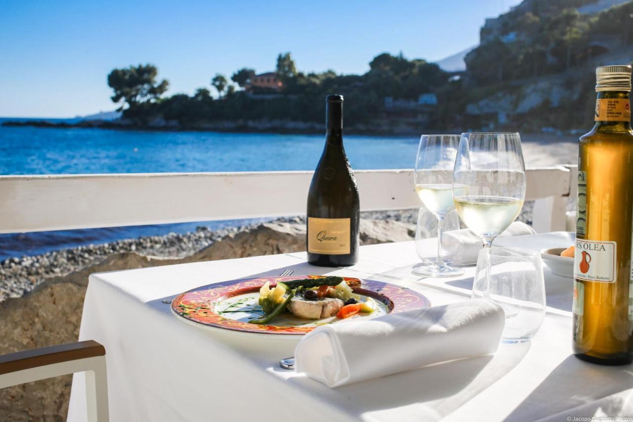 Locanda Baia Beniamin Grimaldi  Ngoại thất bức ảnh