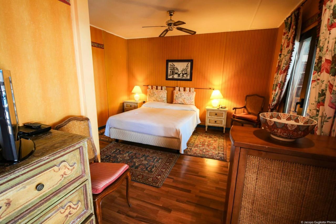 Locanda Baia Beniamin Grimaldi  Ngoại thất bức ảnh